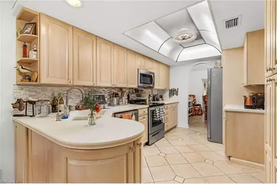 3605 Country Club Blvd #3, Cape Coral, FL 33904 - Photo 7