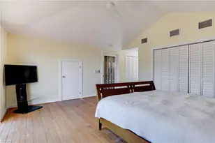 1345 Junonia St, Sanibel, FL 33957 - Photo 17