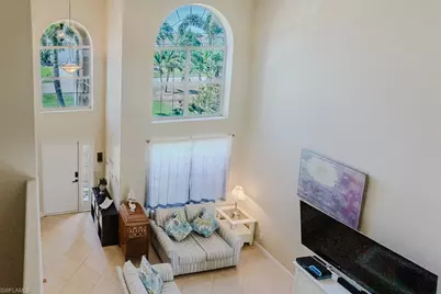 1827 SE 12th St, Cape Coral, FL 33990 - Photo 9