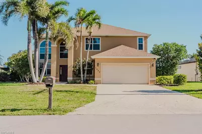 1827 SE 12th St, Cape Coral, FL 33990 - Photo 1