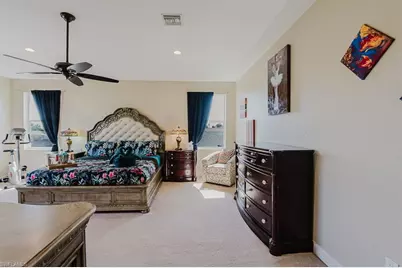 1827 SE 12th St, Cape Coral, FL 33990 - Photo 13