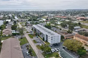 4906 Victoria Dr, Cape Coral, FL 33904 - Photo 31