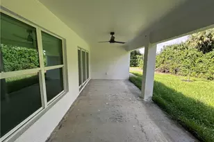 3433 NE 11th Pl, Cape Coral, FL 33909 - Photo 21