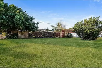 220 SE 13th St, Cape Coral, FL 33990 - Photo 15