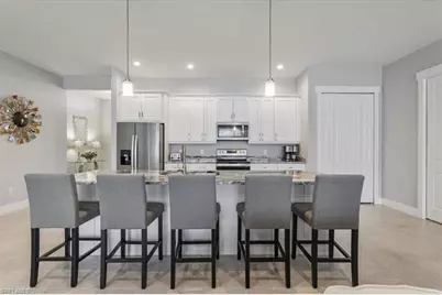 304 NW 39th Ave, Cape Coral, FL 33993 - Photo 9