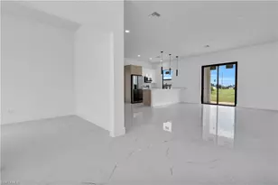 2817 NW 2nd St, Cape Coral, FL 33993 - Photo 9