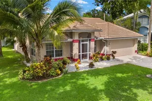 12540 Eagle Pointe Cir, Fort Myers, FL 33913 - Photo 15