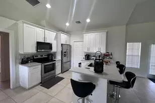 1210 SW 10th Terrace, Cape Coral, FL 33991 - Photo 5