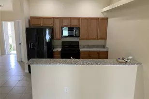 540-542 SE 6th Pl, Cape Coral, FL 33990 - Photo 3