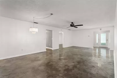 1331 S Brandywine Cir, Fort Myers, FL 33919 - Photo 9