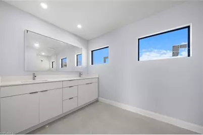 2606 NW 10th Ter, Cape Coral, FL 33993 - Photo 17