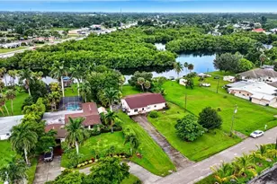 1261 Driftwood Dr, North Fort Myers, FL 33903 - Photo 3