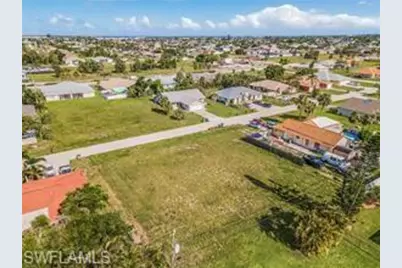 3725 SW 7th Pl, Cape Coral, FL 33914 - Photo 7