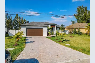 217 SW 21st St, Cape Coral, FL 33991 - Photo 3