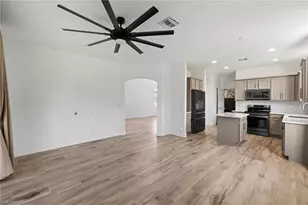 3466 Malagrotta Cir, Cape Coral, FL 33909 - Photo 19