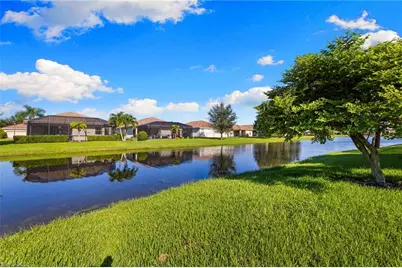 3466 Malagrotta Cir, Cape Coral, FL 33909 - Photo 49