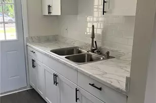 721 Burdick Ave, Fort Myers, FL 33905 - Photo 1