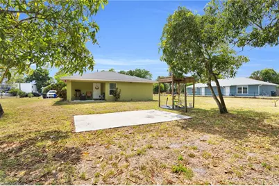 1938 Lillie St, Fort Myers, FL 33916 - Photo 9