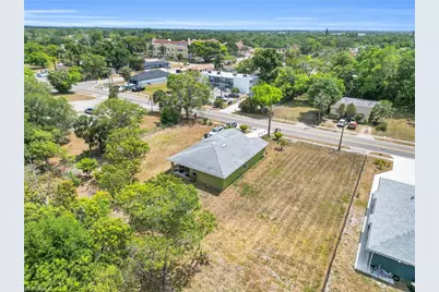 1938 Lillie St, Fort Myers, FL 33916 - Photo 5