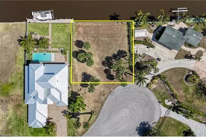 1806 Marina Cir, North Fort Myers, FL 33913 - Photo 3