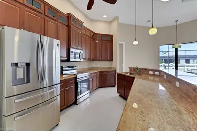 1911 SW 47th St, Cape Coral, FL 33914 - Photo 13