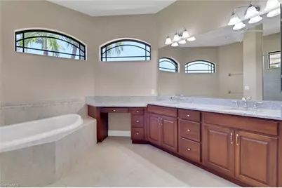 1911 SW 47th St, Cape Coral, FL 33914 - Photo 17