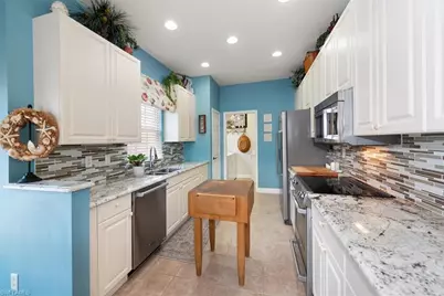 5600 Chelsey Ln #204, Fort Myers, FL 33912 - Photo 11