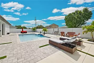 140 SE 16th St, Cape Coral, FL 33990 - Photo 3