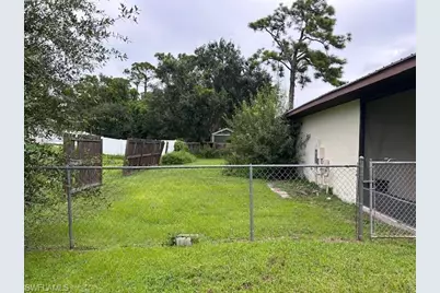 6786 Autumn Ct, North Fort Myers, FL 33903 - Photo 37