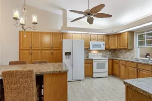 1239 Broadwater Dr, Fort Myers, FL 33919 - Photo 15