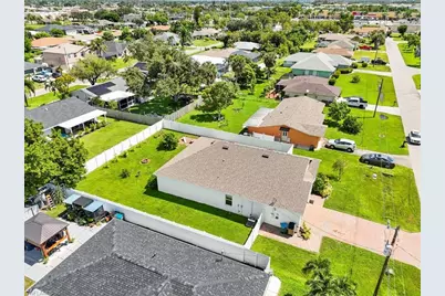 1439 SE 18th St, Cape Coral, FL 33990 - Photo 29
