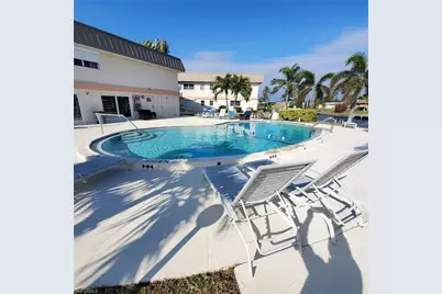 828 Victoria Dr #B14, Cape Coral, FL 33904 - Photo 3