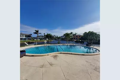 828 Victoria Dr #B14, Cape Coral, FL 33904 - Photo 5