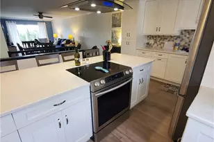 828 Victoria Dr, Cape Coral, FL 33904 - Photo 19