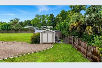 8200 Ebson Dr, North Fort Myers, FL 33917 - Photo 37