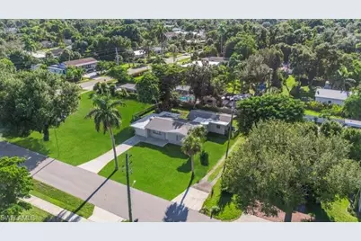 2968 Sunset Rd, Fort Myers, FL 33901 - Photo 5