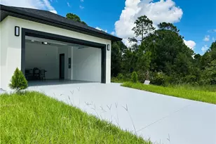 1013 Barcelona St E, Lehigh Acres, FL 33974 - Photo 5