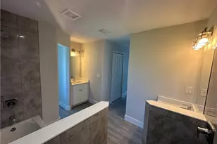 221 NW 29th Pl, Cape Coral, FL 33993 - Photo 23