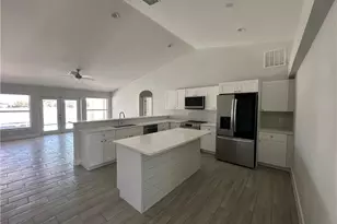 221 NW 29th Pl, Cape Coral, FL 33993 - Photo 5