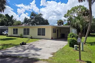 1819 Beachwood Dr, North Fort Myers, FL 33903 - Photo 1