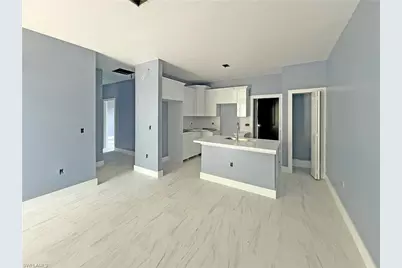 2103 French St, Fort Myers, FL 33916 - Photo 3