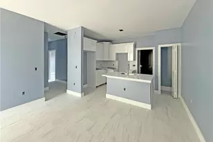 2103 French St, Fort Myers, FL 33916 - Photo 3