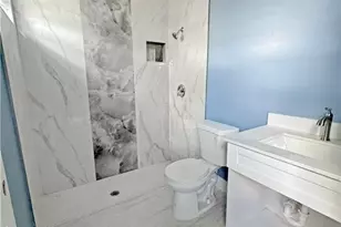 2103 French St, Fort Myers, FL 33916 - Photo 7