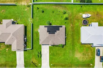 3904 NE 16th Pl, Cape Coral, FL 33909 - Photo 5