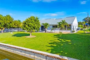 1010 NE 3rd St, Cape Coral, FL 33909 - Photo 45