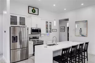 307 NE 6th Terrace, Cape Coral, FL 33909 - Photo 11