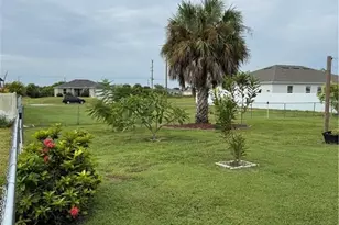 308 NW 20th Terrace, Cape Coral, FL 33993 - Photo 23