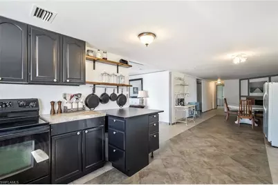 23715 Tinas Ln, Fort Myers, FL 33913 - Photo 11