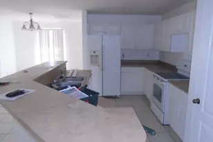 3623 NE 17th Pl, Cape Coral, FL 33909 - Photo 5