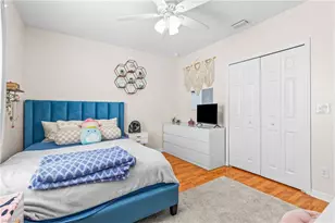 133 SE 19th St, Cape Coral, FL 33990 - Photo 13